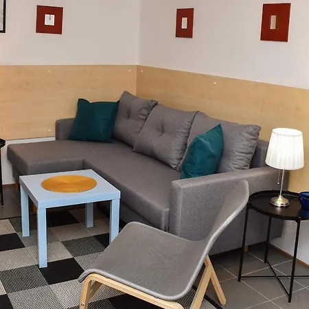 Nyaraló Lenart House 2 *