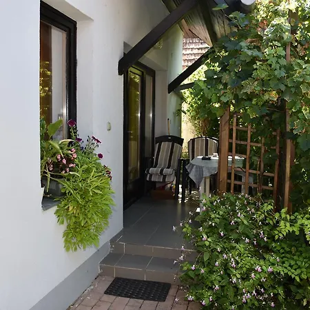 Lenart House 2 시오포크